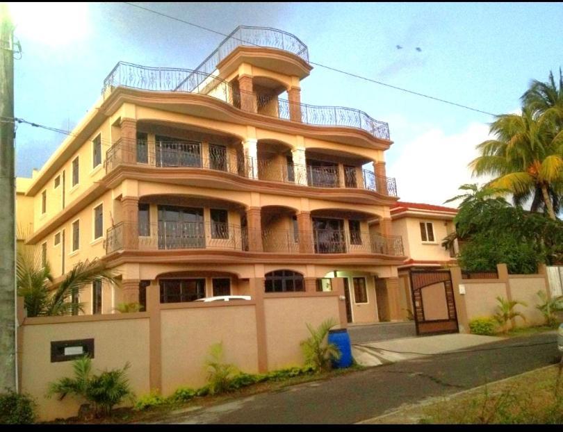Sand Castle Villa Trou aux Biches Exterior photo